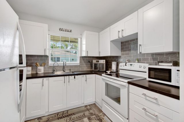 5025 Lakefront Boulevard A, Delray Beach, FL 33484
