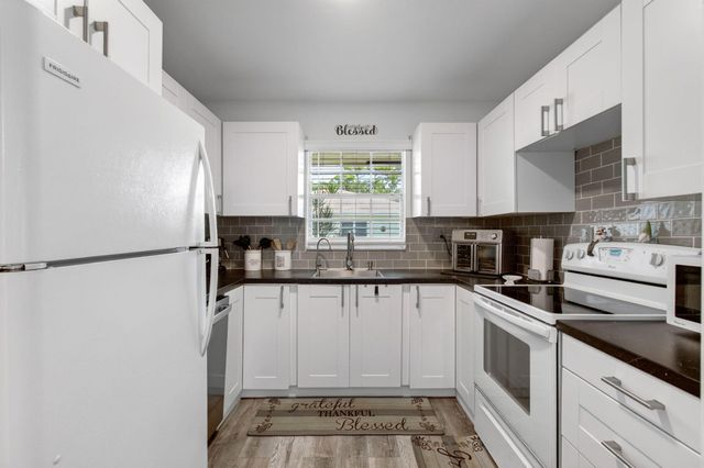 5025 Lakefront Boulevard A, Delray Beach, FL 33484