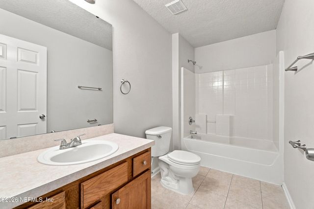 1936 MCGIRTS POINT Boulevard, Jacksonville, FL 32221