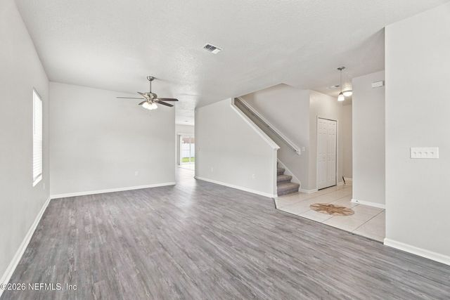 1936 MCGIRTS POINT Boulevard, Jacksonville, FL 32221