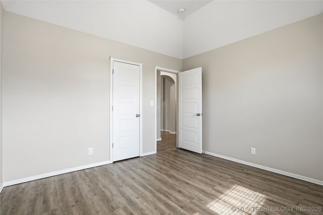 2123 E 132nd Place S, Bixby, OK 74008