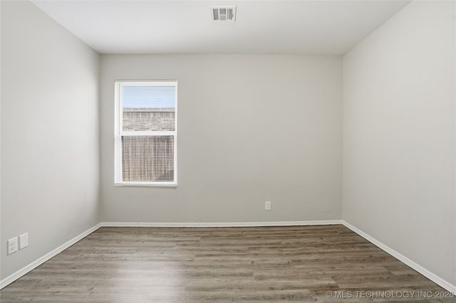 2123 E 132nd Place S, Bixby, OK 74008