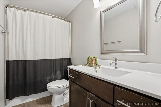 2123 E 132nd Place S, Bixby, OK 74008