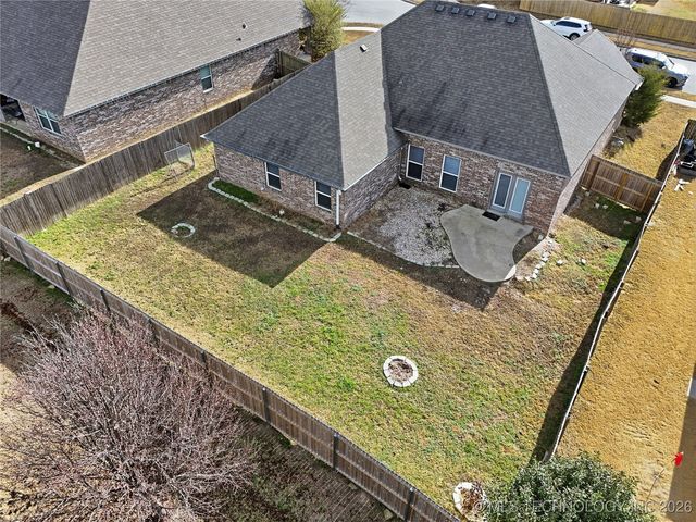 2123 E 132nd Place S, Bixby, OK 74008