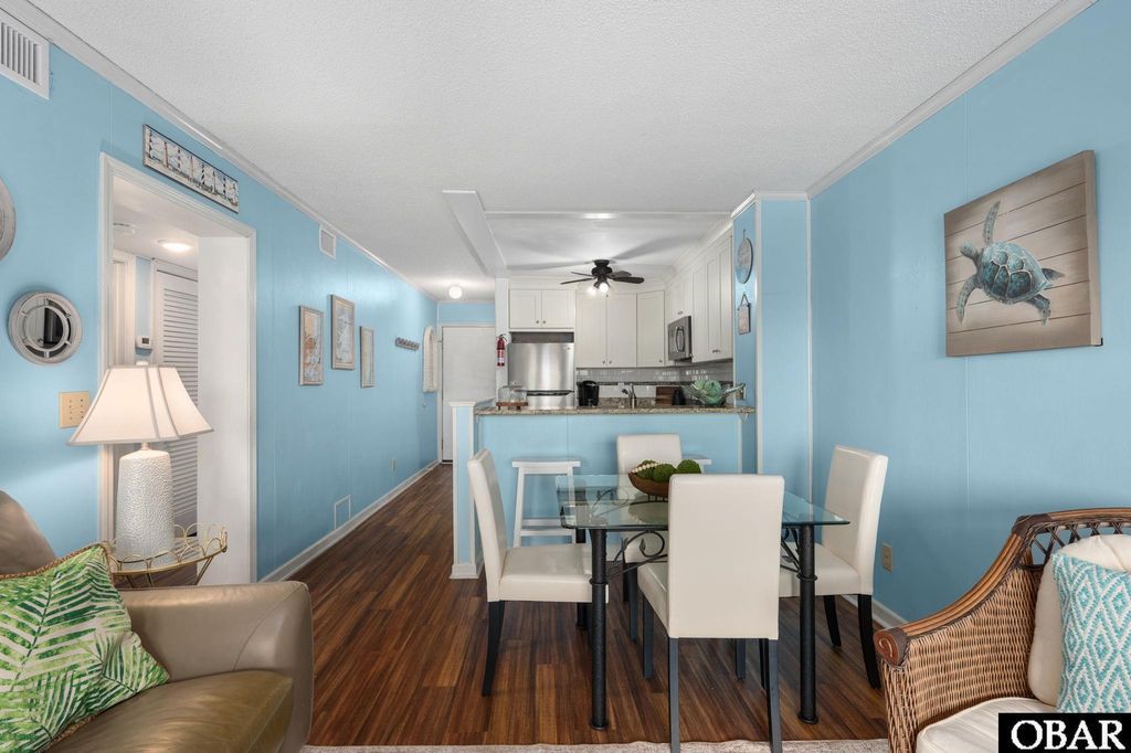 Image 11 of property listing at 5515 S Virginia Dare Trl Unit B-1, Nags Head, NC 27959