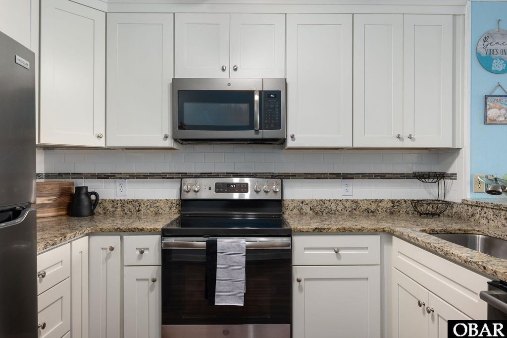 Image 7 of property listing at 5515 S Virginia Dare Trl Unit B-1, Nags Head, NC 27959