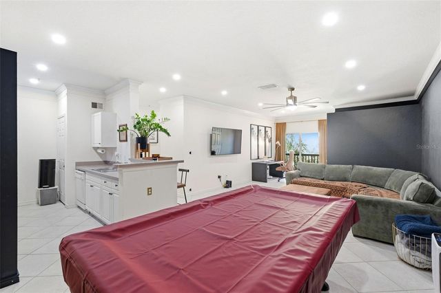 4323 BAYSIDE VILLAGE DRIVE 325, Tampa, FL 33615
