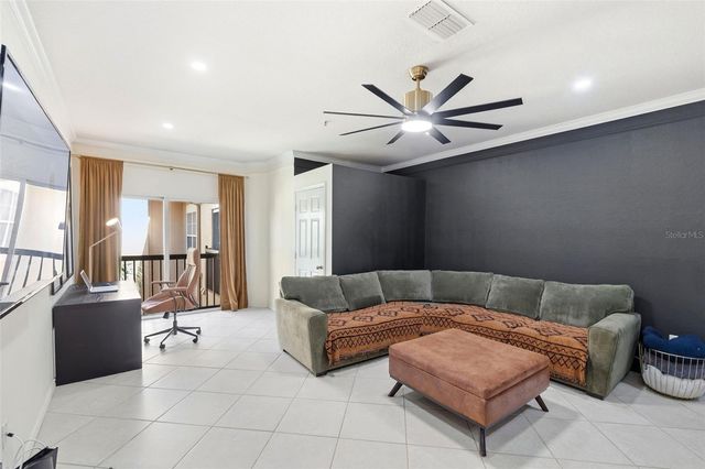4323 BAYSIDE VILLAGE DRIVE 325, Tampa, FL 33615