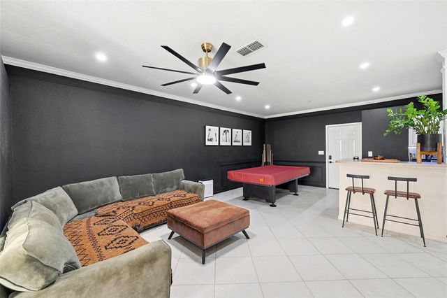 4323 BAYSIDE VILLAGE DRIVE 325, Tampa, FL 33615