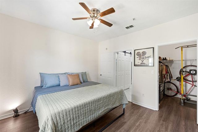4323 BAYSIDE VILLAGE DRIVE 325, Tampa, FL 33615