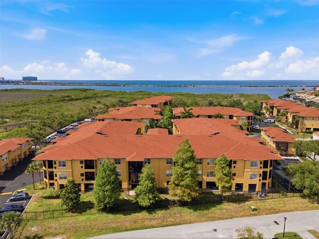 4323 BAYSIDE VILLAGE DRIVE 325, Tampa, FL 33615