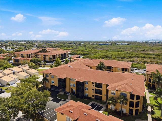4323 BAYSIDE VILLAGE DRIVE 325, Tampa, FL 33615