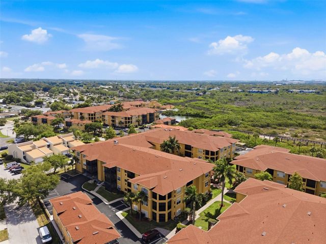4323 BAYSIDE VILLAGE DRIVE 325, Tampa, FL 33615