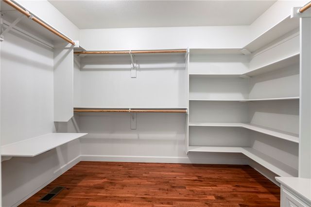 6 Hallock Drive, Bella Vista, AR 72714