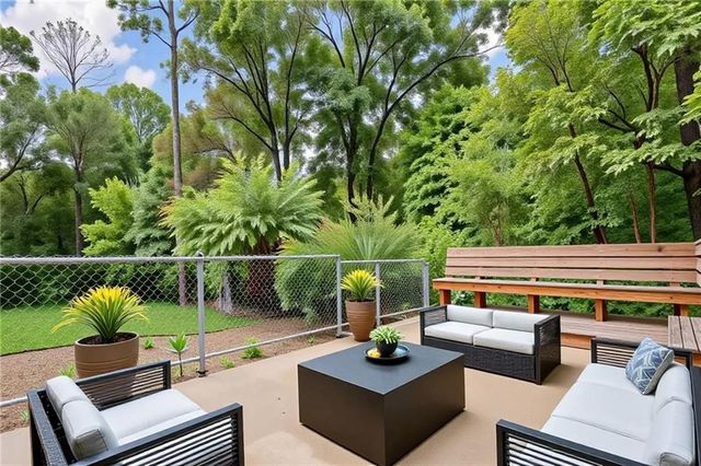 6 Hallock Drive, Bella Vista, AR 72714