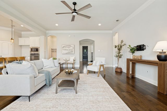 347 S Hill Drive, Waxahachie, TX 75165