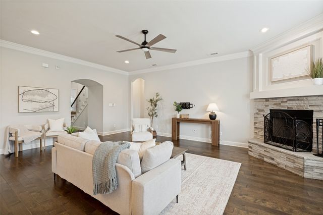 347 S Hill Drive, Waxahachie, TX 75165
