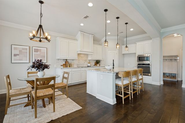 347 S Hill Drive, Waxahachie, TX 75165