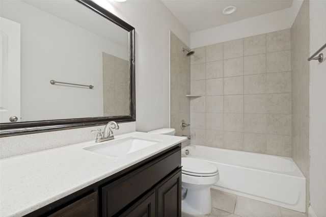 347 S Hill Drive, Waxahachie, TX 75165
