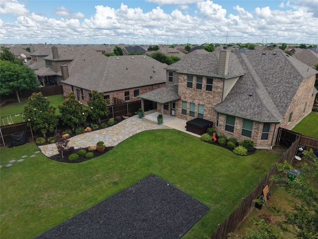 347 S Hill Drive, Waxahachie, TX 75165