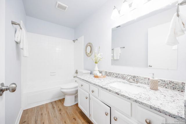 8222 Timber Slope, San Antonio, TX 78250