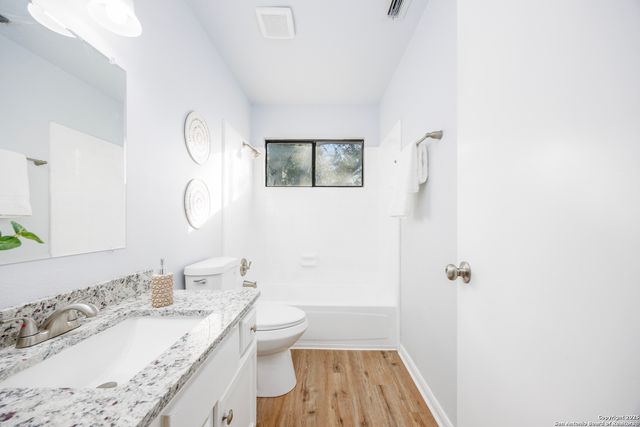 8222 Timber Slope, San Antonio, TX 78250