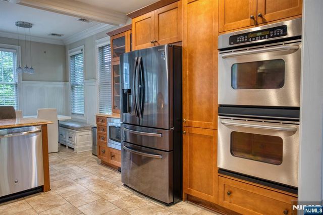 20 Wayne Avenue, River Edge, NJ 07661