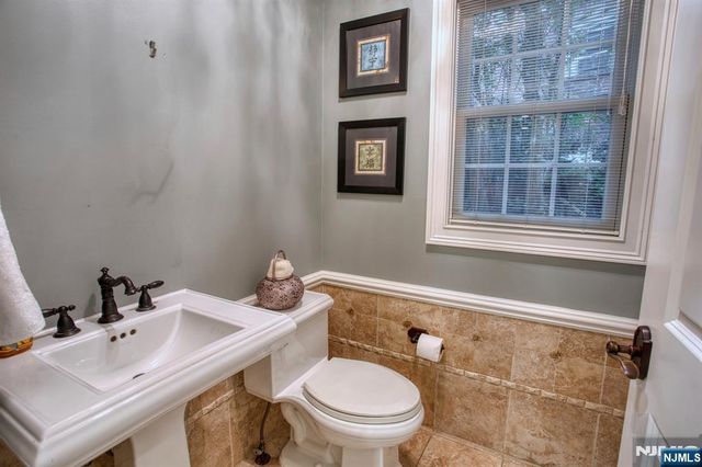 20 Wayne Avenue, River Edge, NJ 07661
