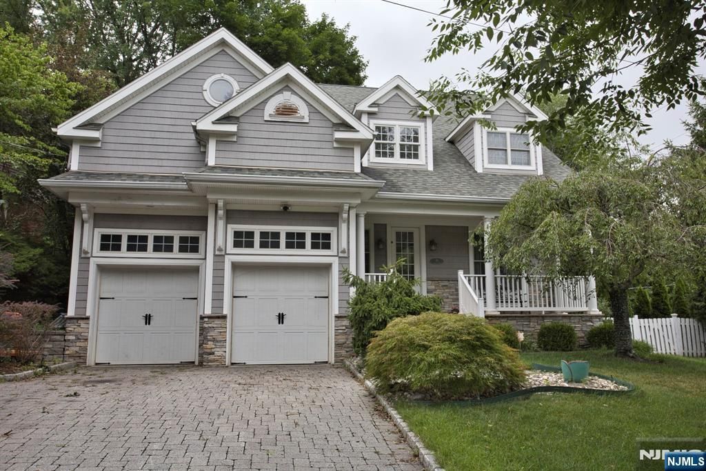 20 Wayne Avenue, River Edge, NJ 07661