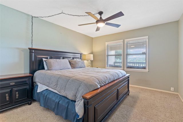 287 Venture BLVD, Point Venture, TX 78645