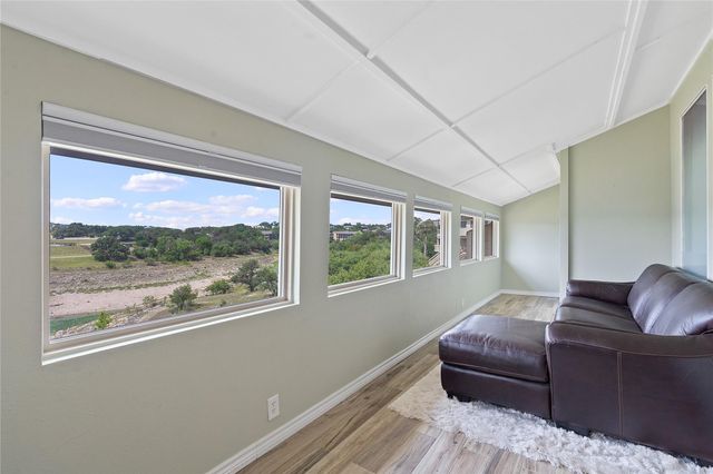 287 Venture BLVD, Point Venture, TX 78645