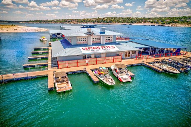 287 Venture BLVD, Point Venture, TX 78645