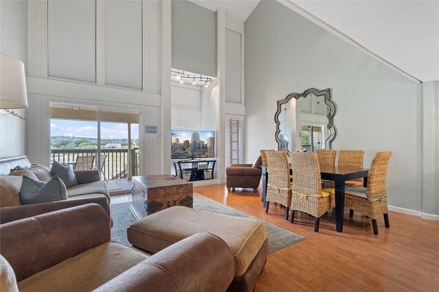 287 Venture BLVD, Point Venture, TX 78645