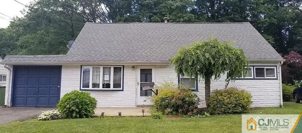 23 Sturgis Road, Edison, NJ 08817