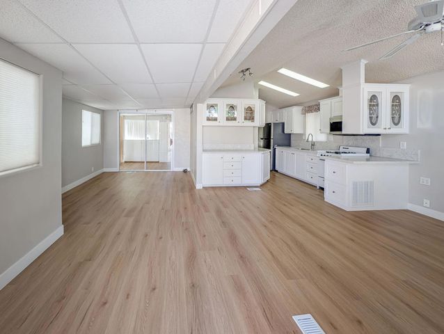 70200 Dillon Road 119, Desert Hot Springs, CA 92241