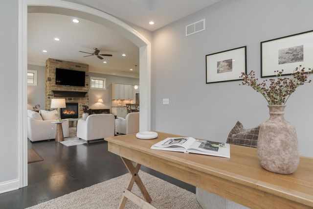 9307 Brolio Villa Drive, Dublin, OH 43016