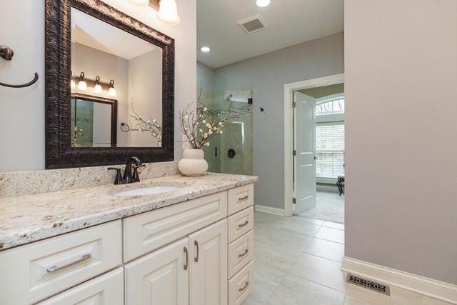 9307 Brolio Villa Drive, Dublin, OH 43016