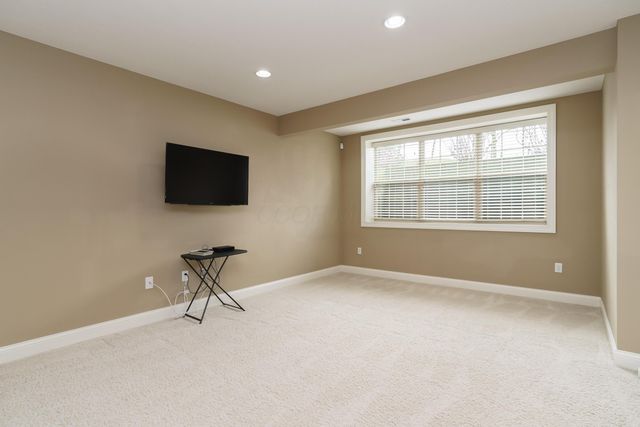 9307 Brolio Villa Drive, Dublin, OH 43016