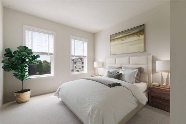 11 Peters Farm Way 310, Westborough, MA 01581