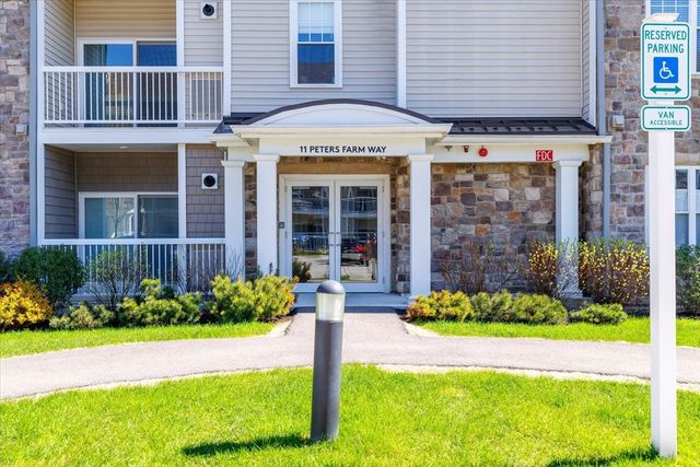 11 Peters Farm Way 310, Westborough, MA 01581