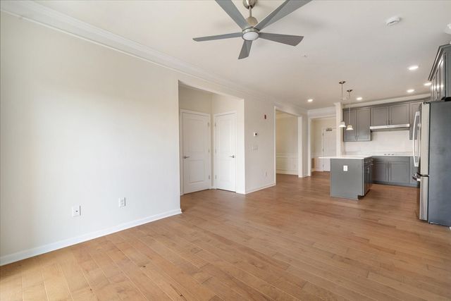 11 Peters Farm Way 310, Westborough, MA 01581