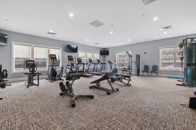 11 Peters Farm Way 310, Westborough, MA 01581