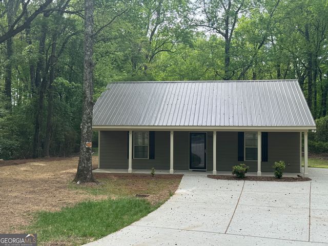 7883 Pendergrass Road, Hoschton, GA 30548