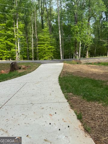 7883 Pendergrass Road, Hoschton, GA 30548