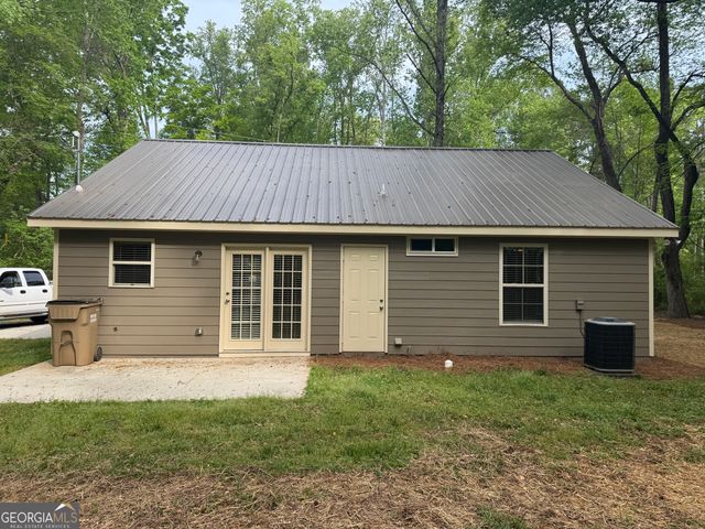 7883 Pendergrass Road, Hoschton, GA 30548