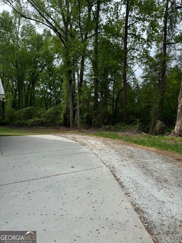 7883 Pendergrass Road, Hoschton, GA 30548