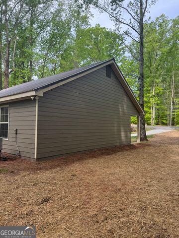 7883 Pendergrass Road, Hoschton, GA 30548