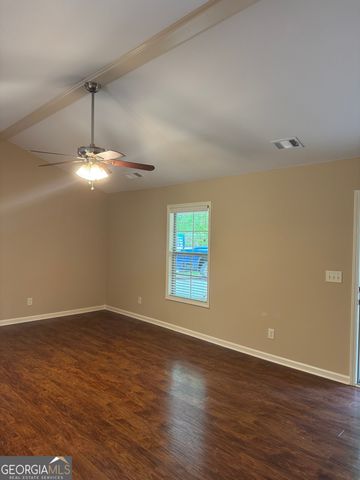 7883 Pendergrass Road, Hoschton, GA 30548