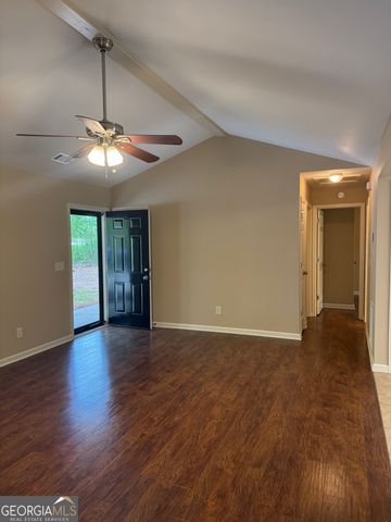 7883 Pendergrass Road, Hoschton, GA 30548