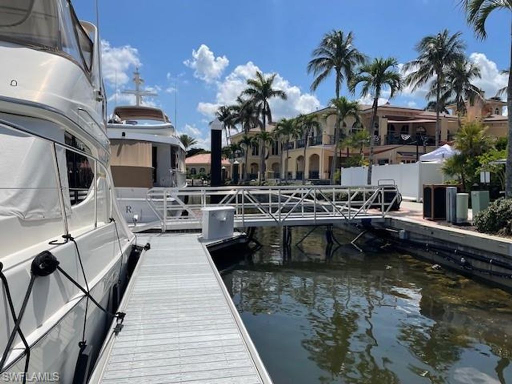 38' BOAT SLIP AT GULF HARBOUR B-24, FORT MYERS, FL 33908 — photo 2